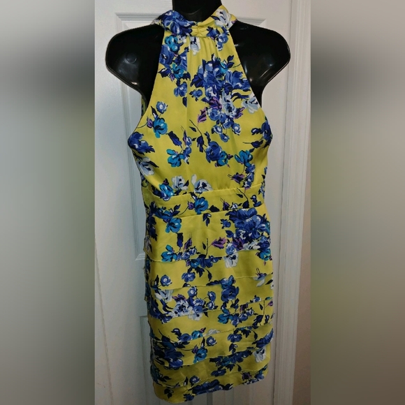 Evan Picone halter front floral dress. - Picture 4 of 7